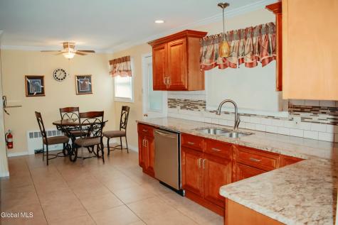 72 Meadow Lane Queensbury NY 12804