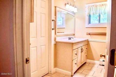 72 Meadow Lane Queensbury NY 12804