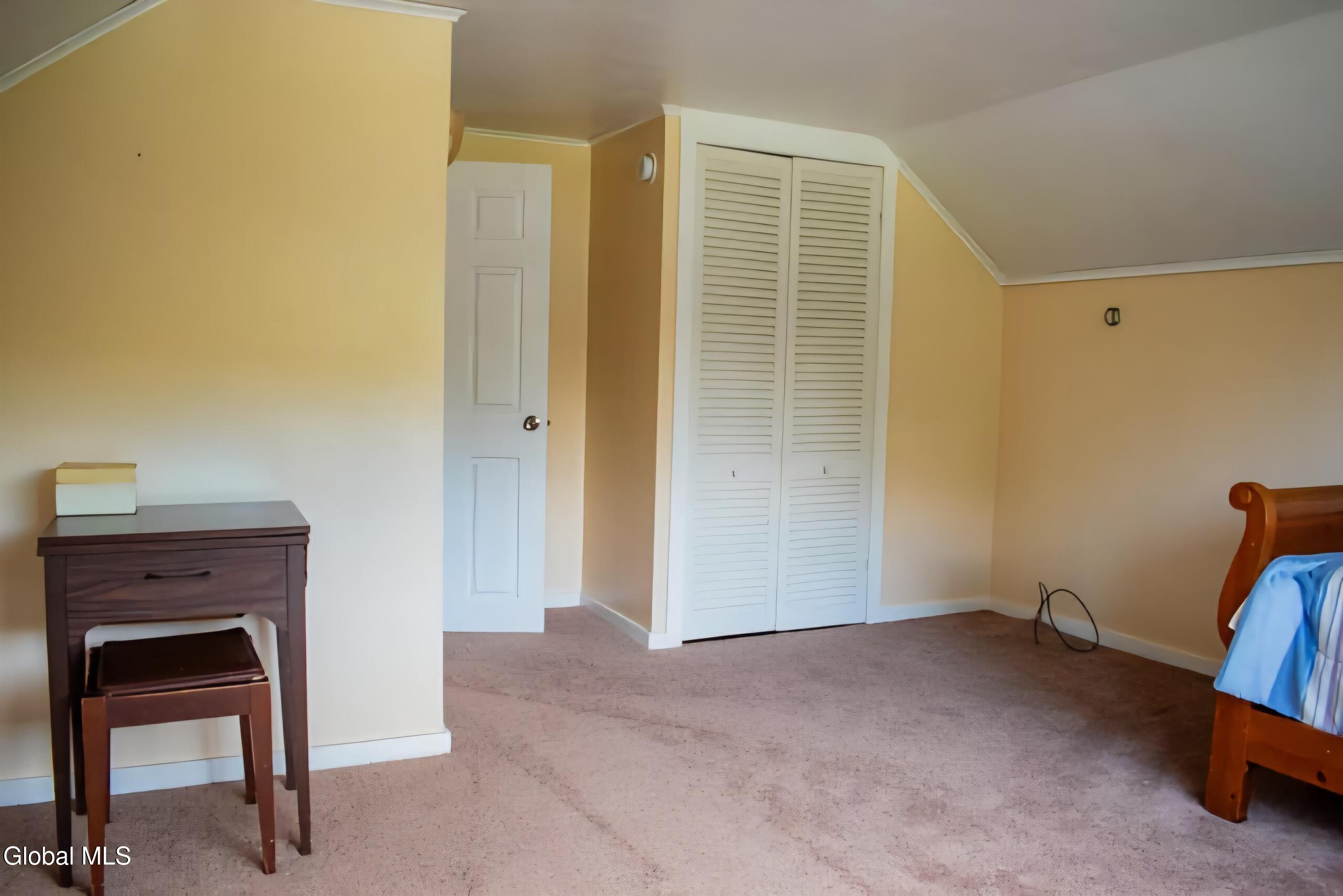 72 Meadow Lane Queensbury NY 12804