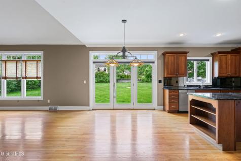 229 Menlo Park Road Niskayuna NY 12309