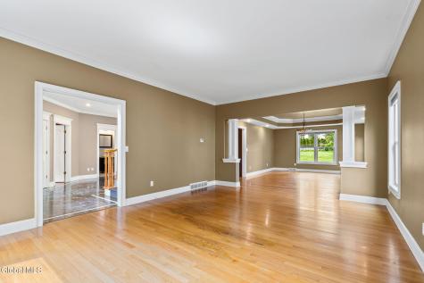 229 Menlo Park Road Niskayuna NY 12309