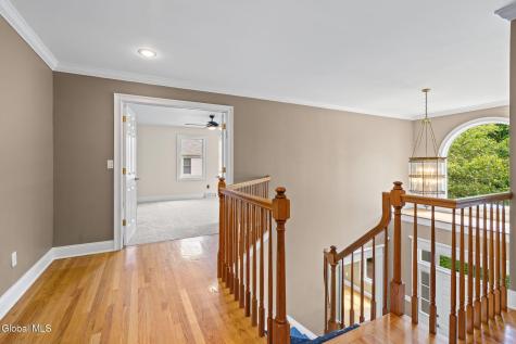 229 Menlo Park Road Niskayuna NY 12309