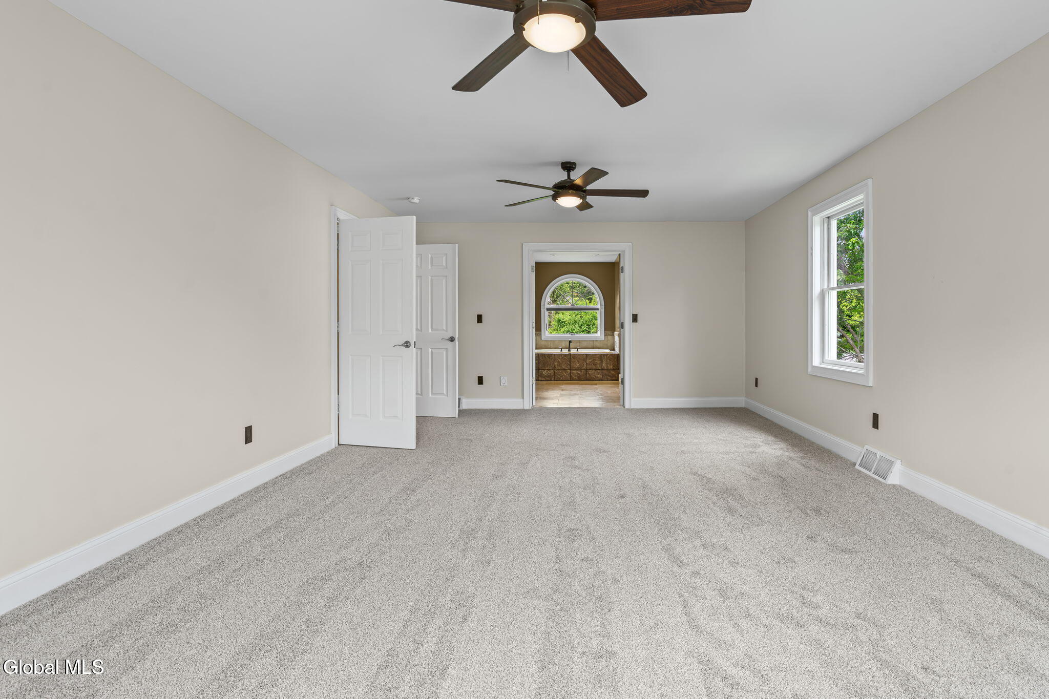 229 Menlo Park Road Niskayuna NY 12309