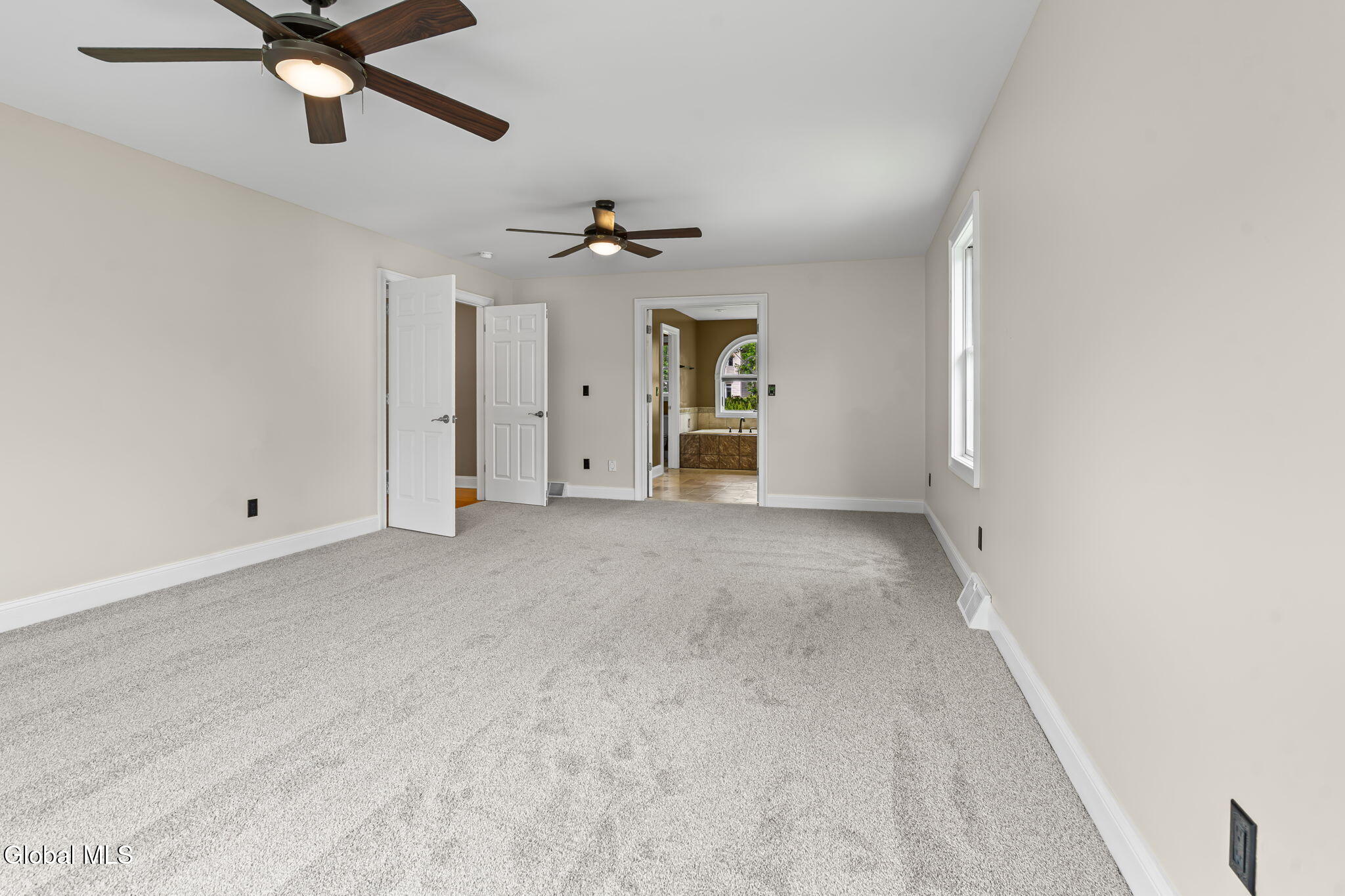 229 Menlo Park Road Niskayuna NY 12309