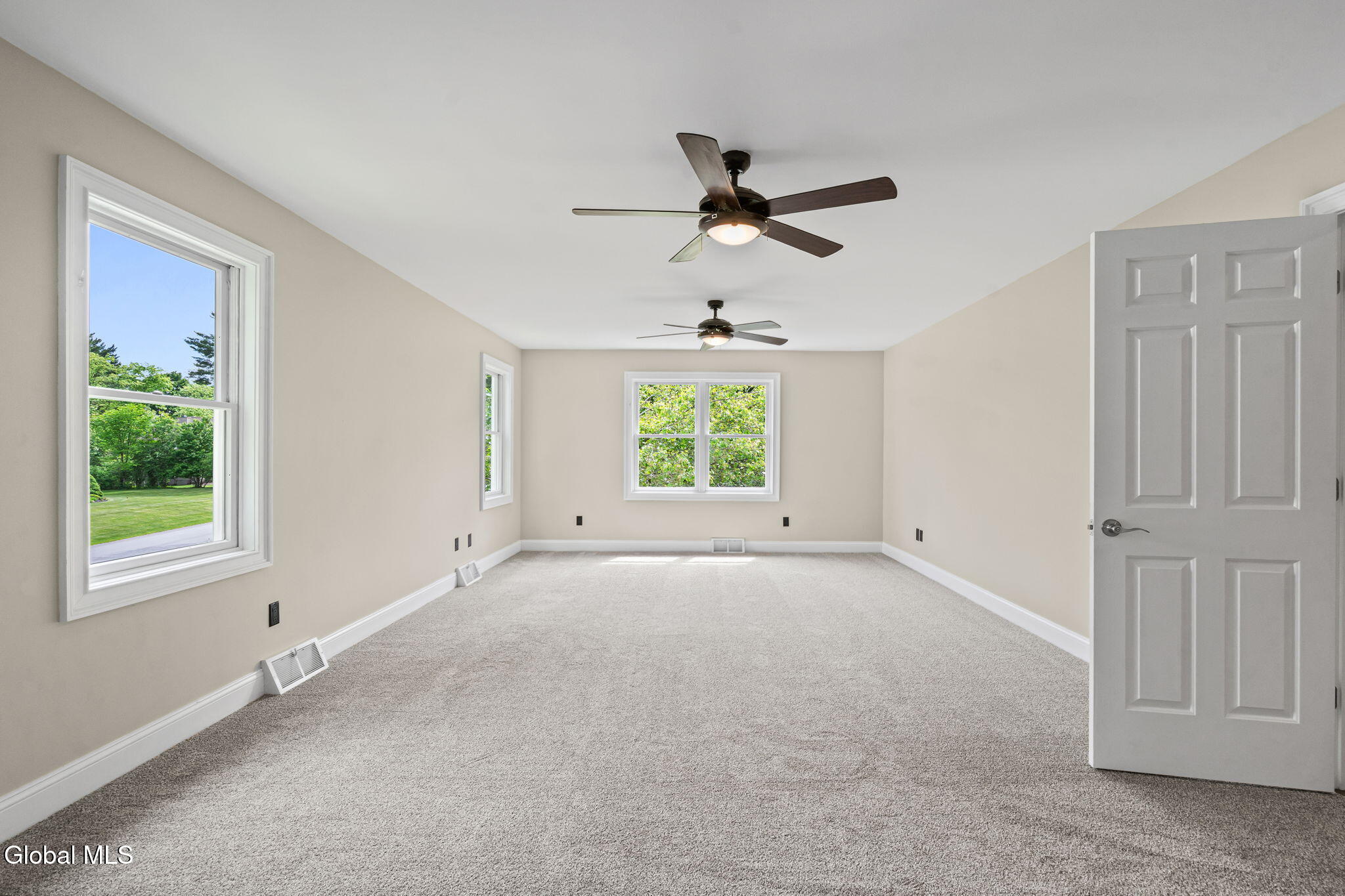 229 Menlo Park Road Niskayuna NY 12309