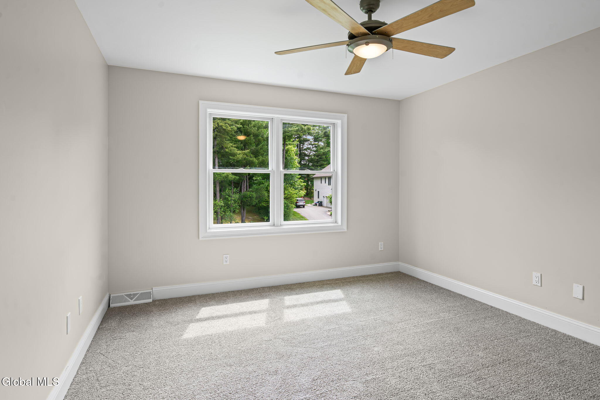 229 Menlo Park Road Niskayuna NY 12309