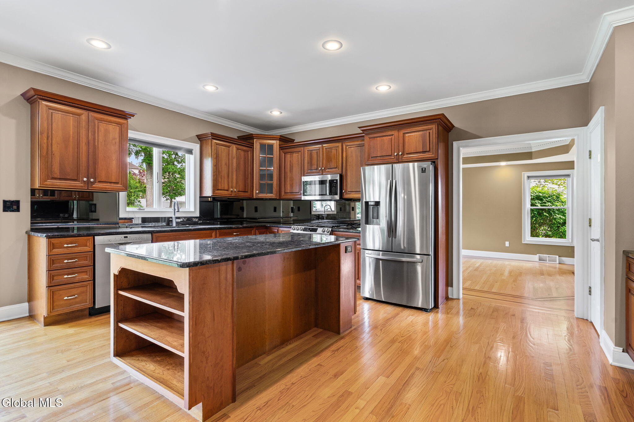 229 Menlo Park Road Niskayuna NY 12309
