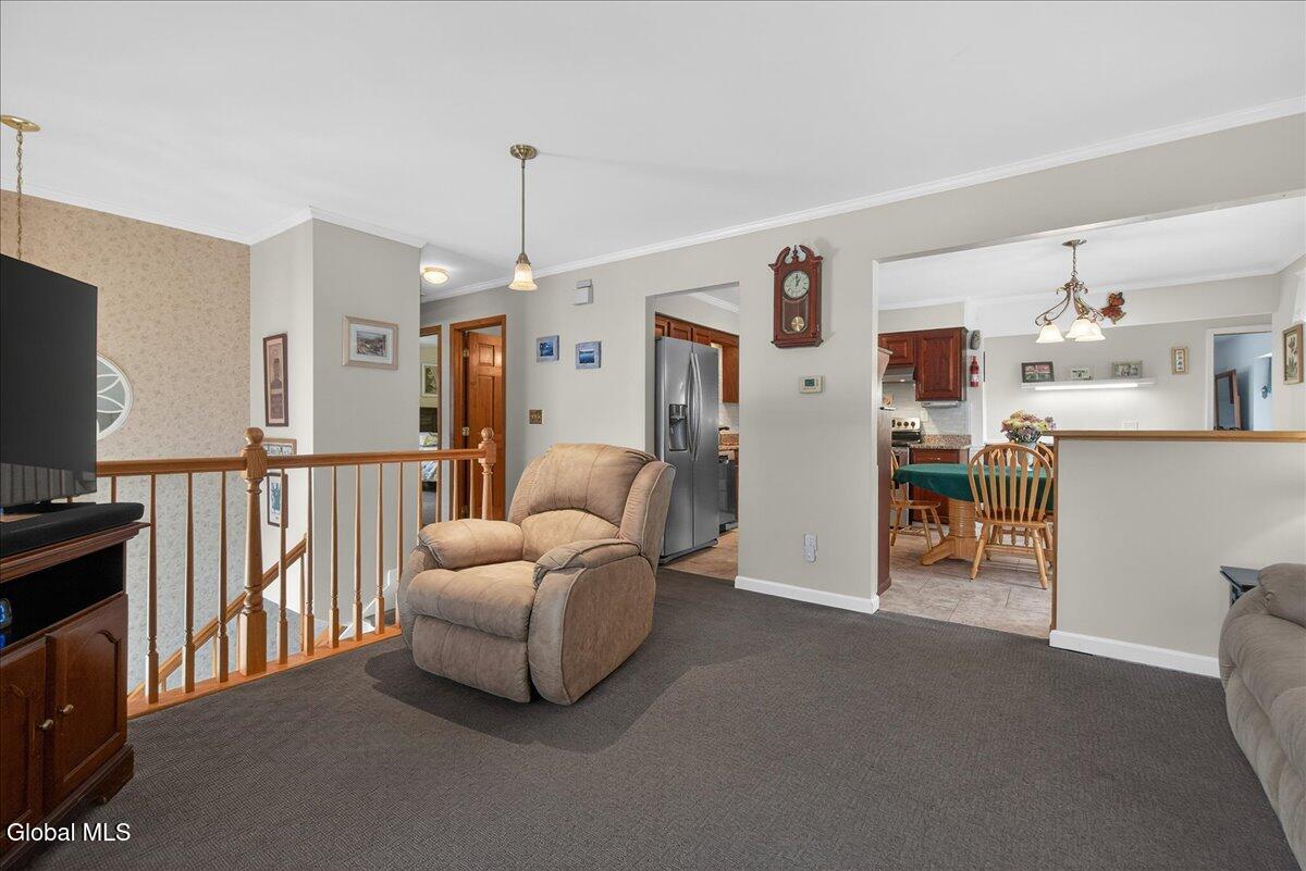 22 Thelma Street Albany NY 12205