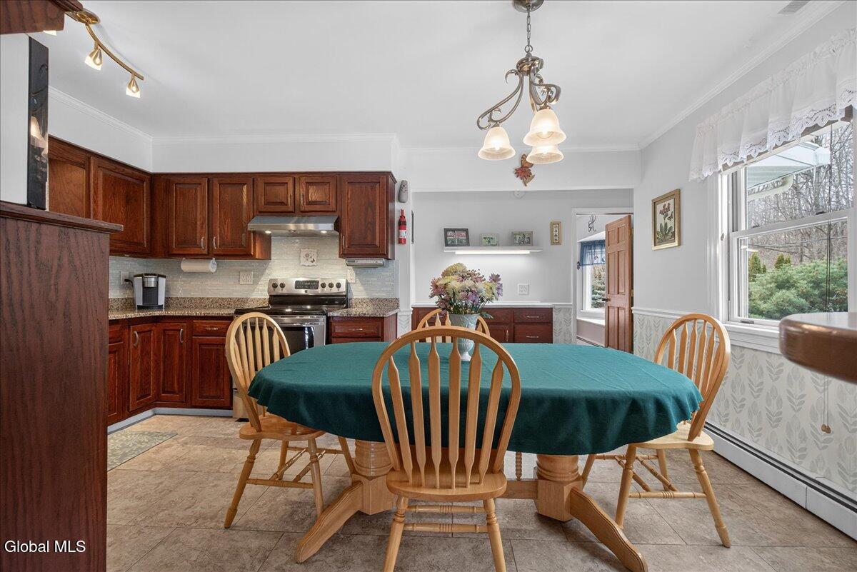 22 Thelma Street Albany NY 12205