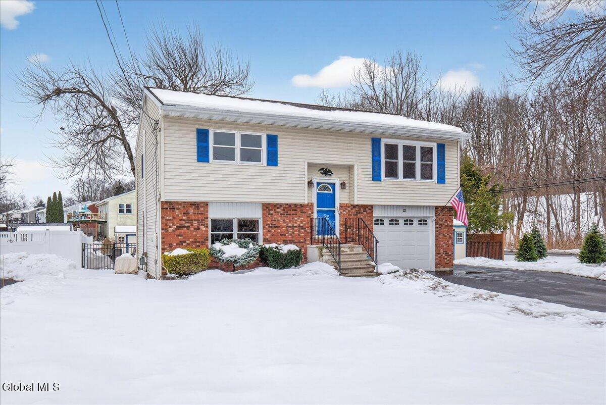22 Thelma Street Albany NY 12205