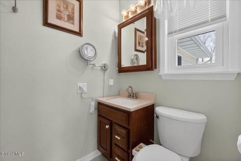 22 Thelma Street Albany NY 12205