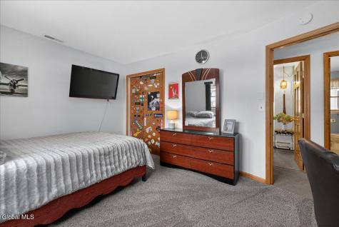 22 Thelma Street Albany NY 12205