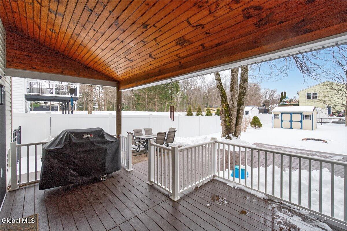 22 Thelma Street Albany NY 12205