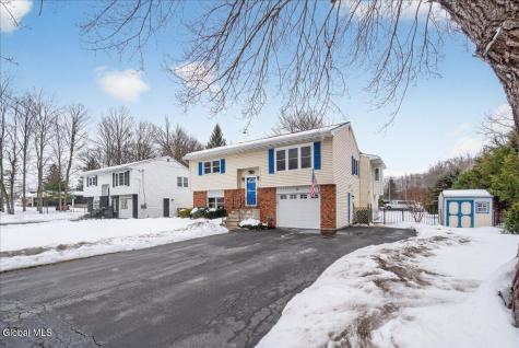 22 Thelma Street Albany NY 12205