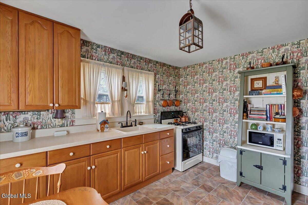 37 Route 9h Hudson NY 12534