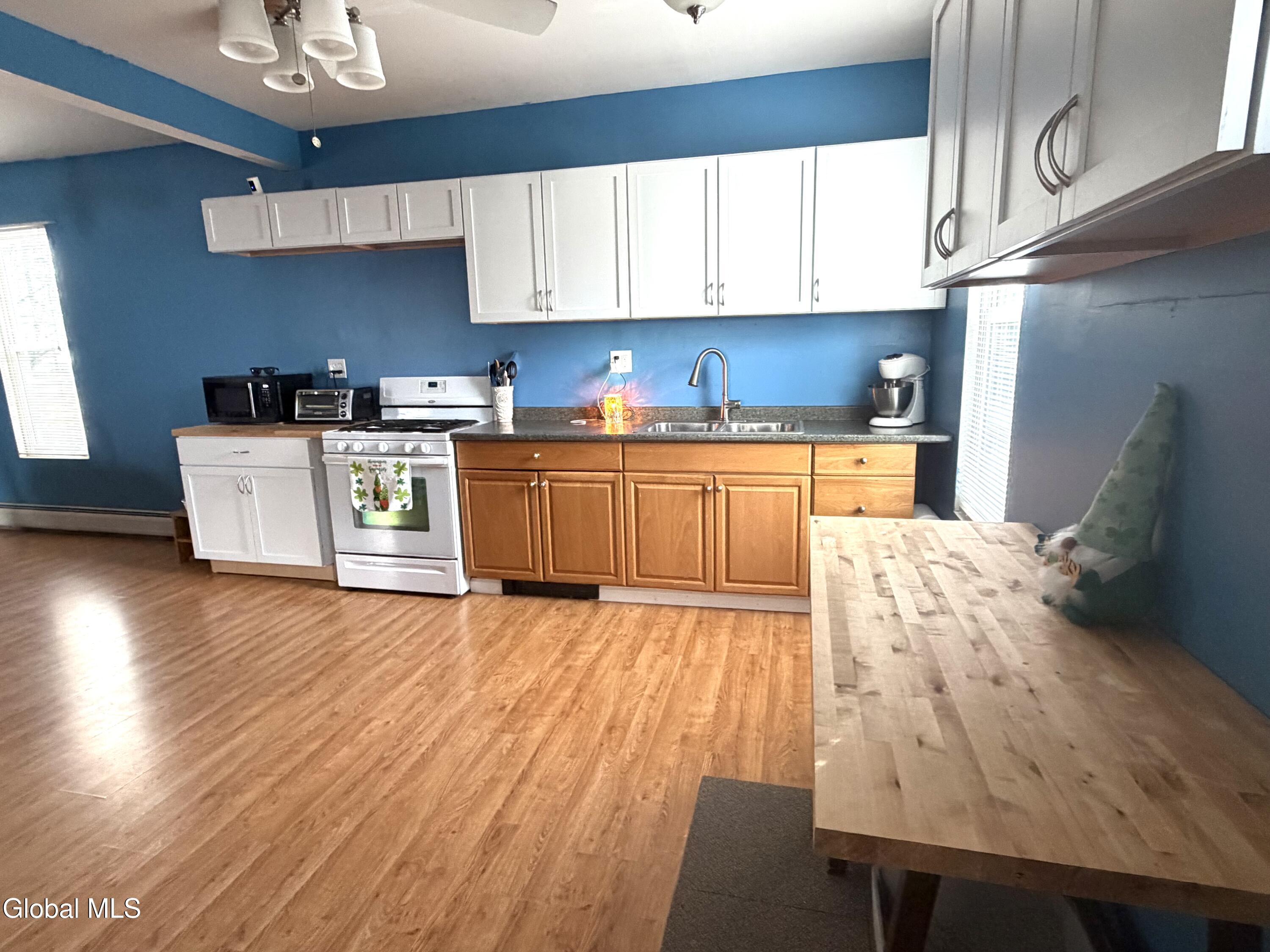 202 E Main Street Johnstown NY 12095