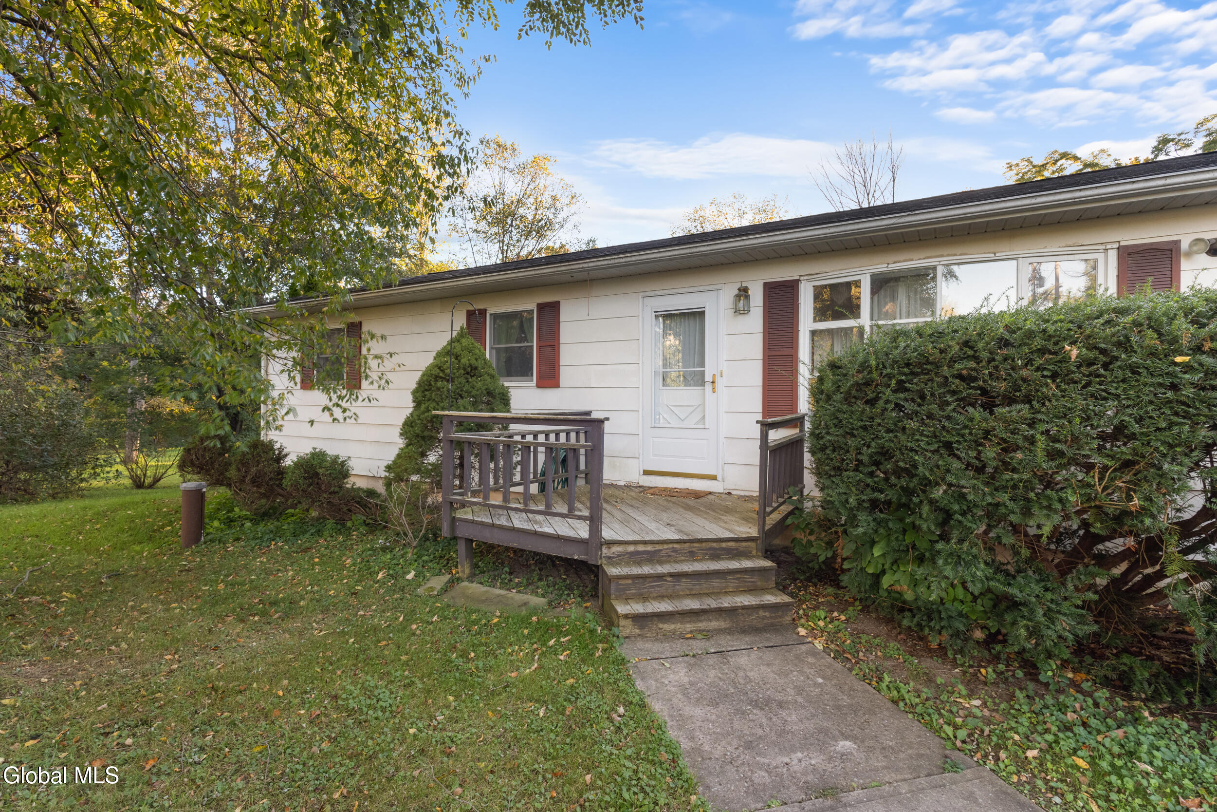 141 Bray Road Central Bridge NY 12035