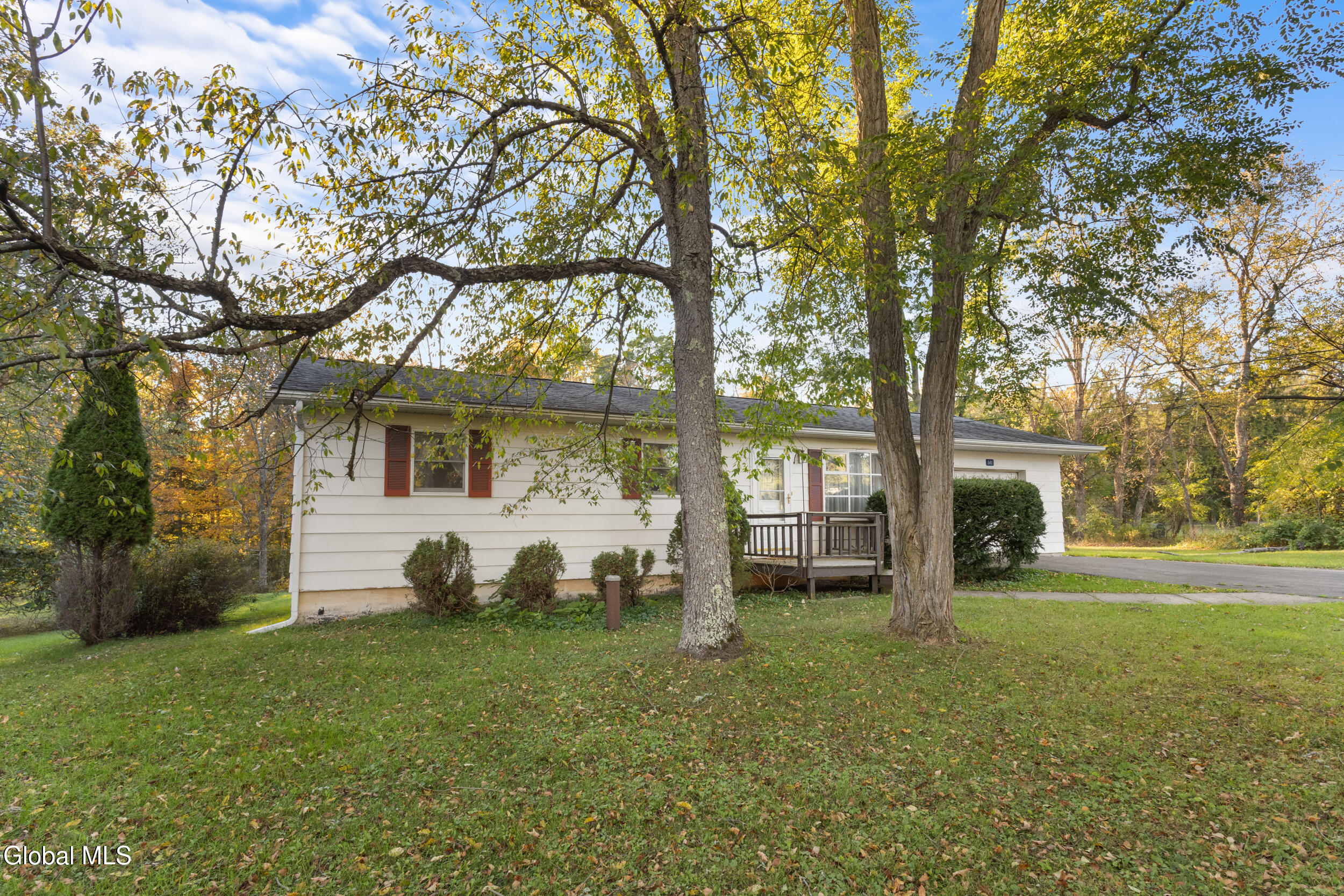 141 Bray Road Central Bridge NY 12035