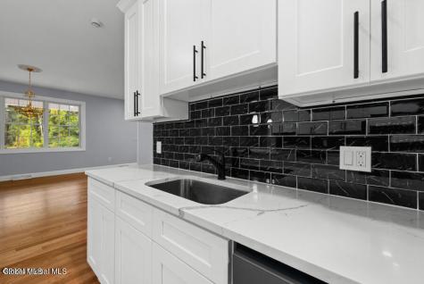 222 Briarwood Court Guilderland NY 12203