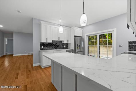 222 Briarwood Court Guilderland NY 12203