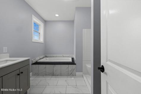 222 Briarwood Court Guilderland NY 12203