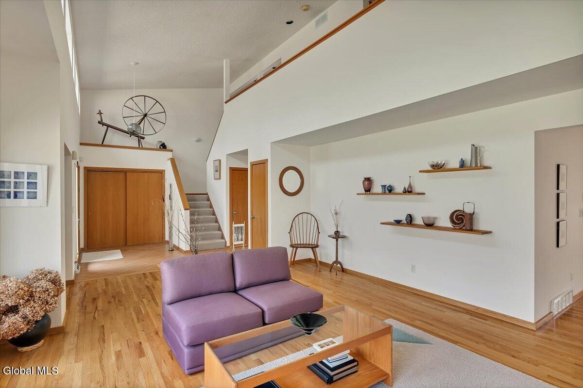 212 Mannix Road East Greenbush NY 12061