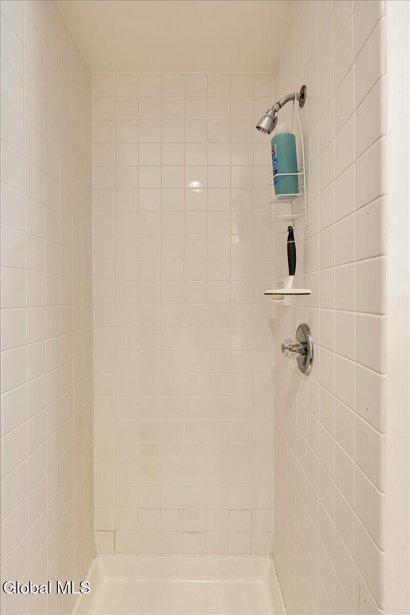 212 Mannix Road East Greenbush NY 12061