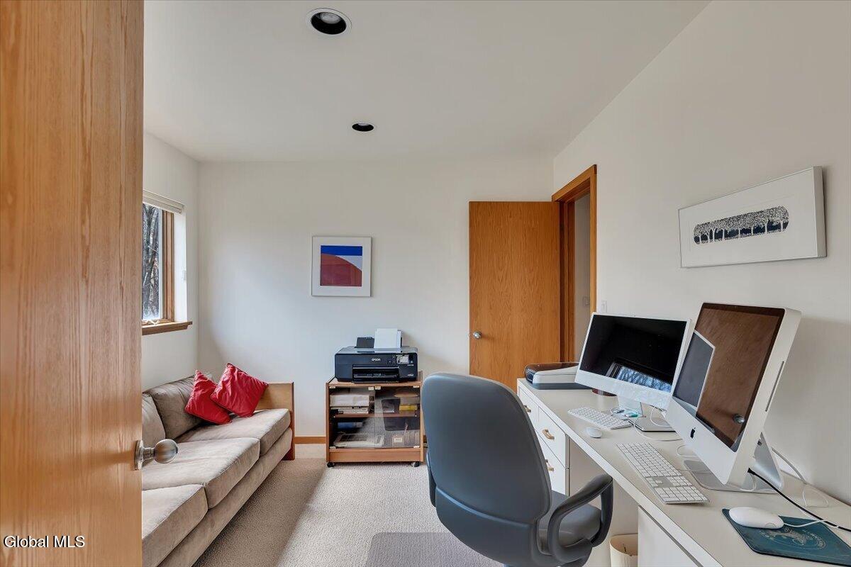 212 Mannix Road East Greenbush NY 12061