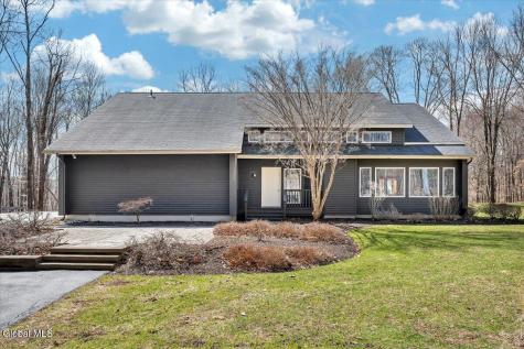 212 Mannix Road East Greenbush NY 12061