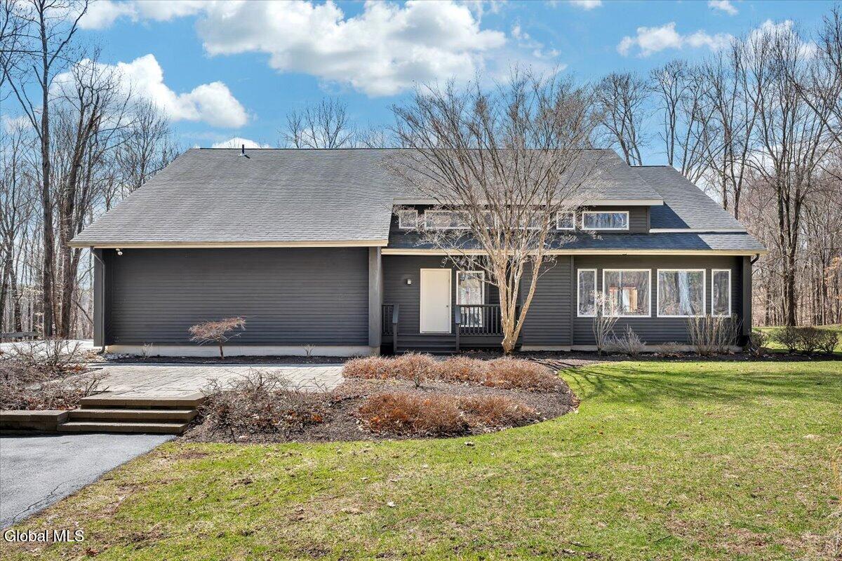 212 Mannix Road East Greenbush NY 12061