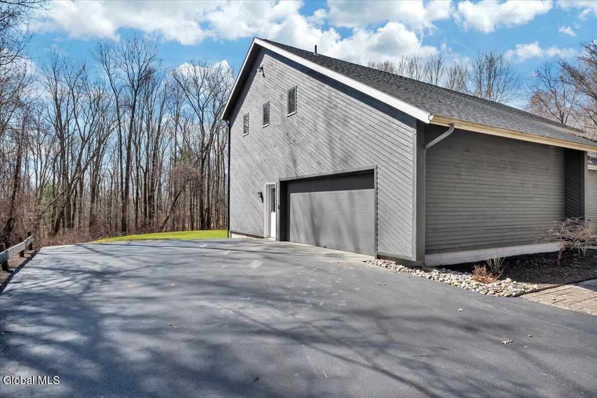 212 Mannix Road East Greenbush NY 12061