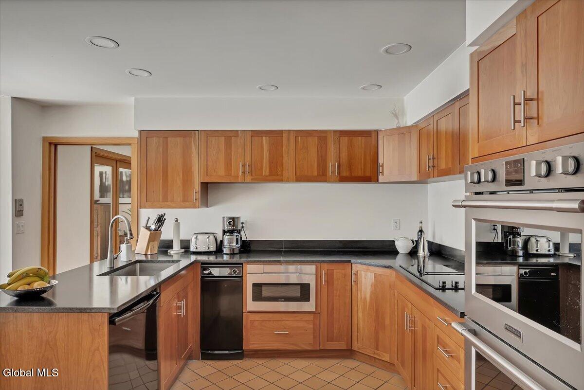 212 Mannix Road East Greenbush NY 12061