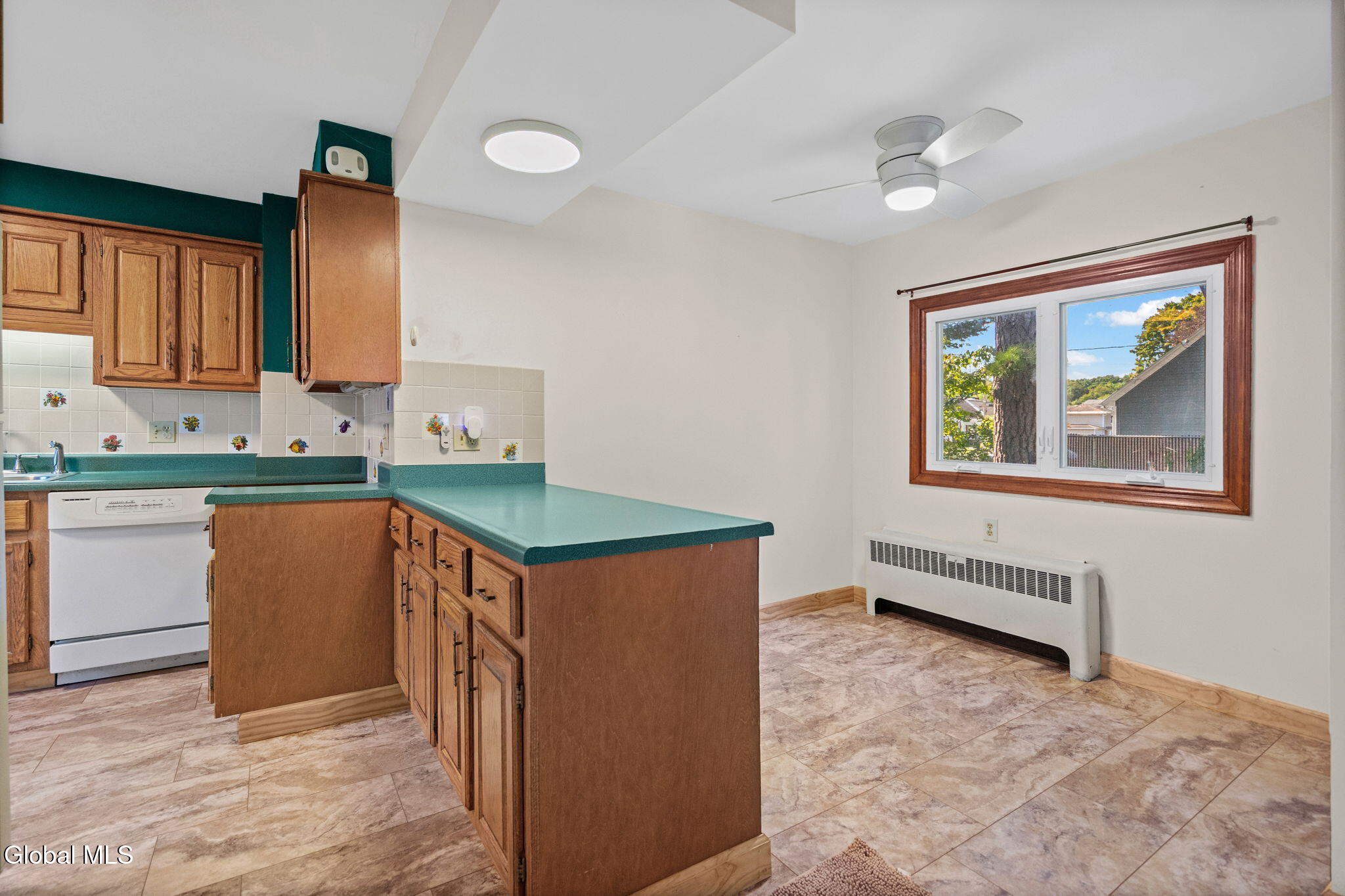 2113 Robinwood Avenue Rotterdam NY 12306