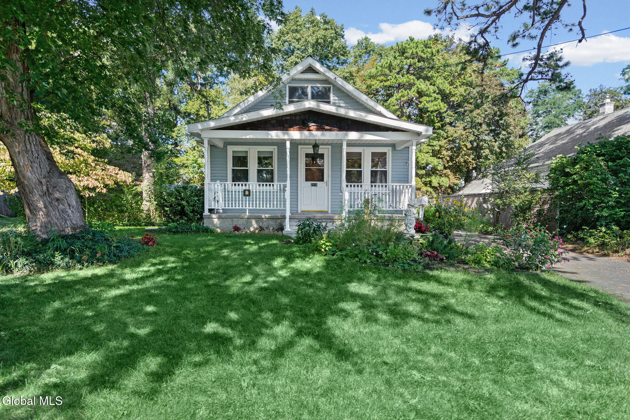 2113 Robinwood Avenue Rotterdam NY 12306