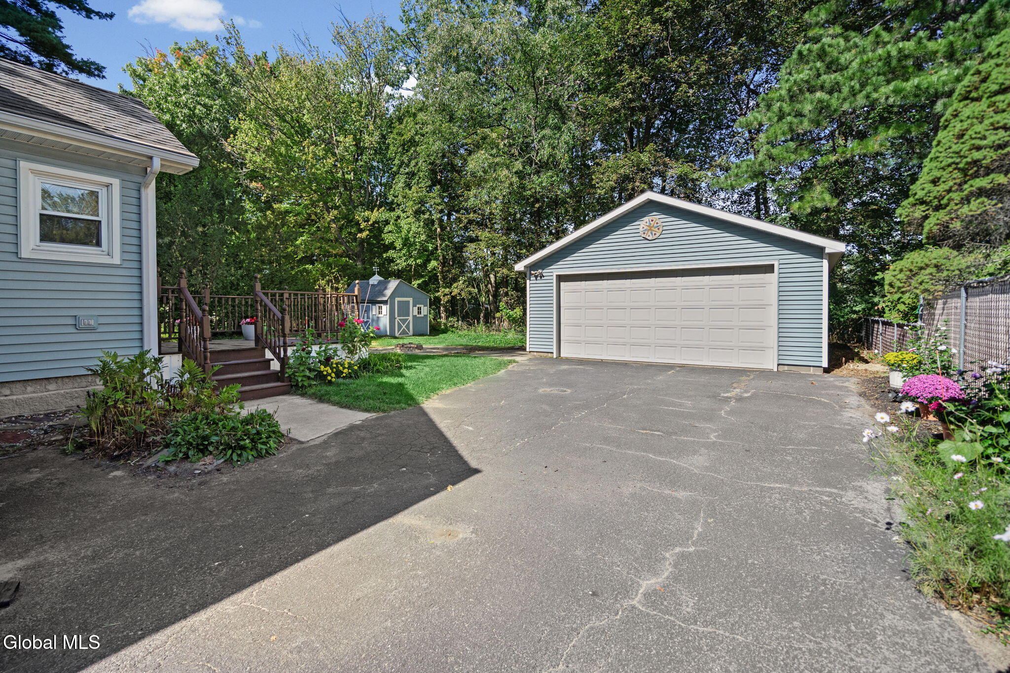 2113 Robinwood Avenue Rotterdam NY 12306
