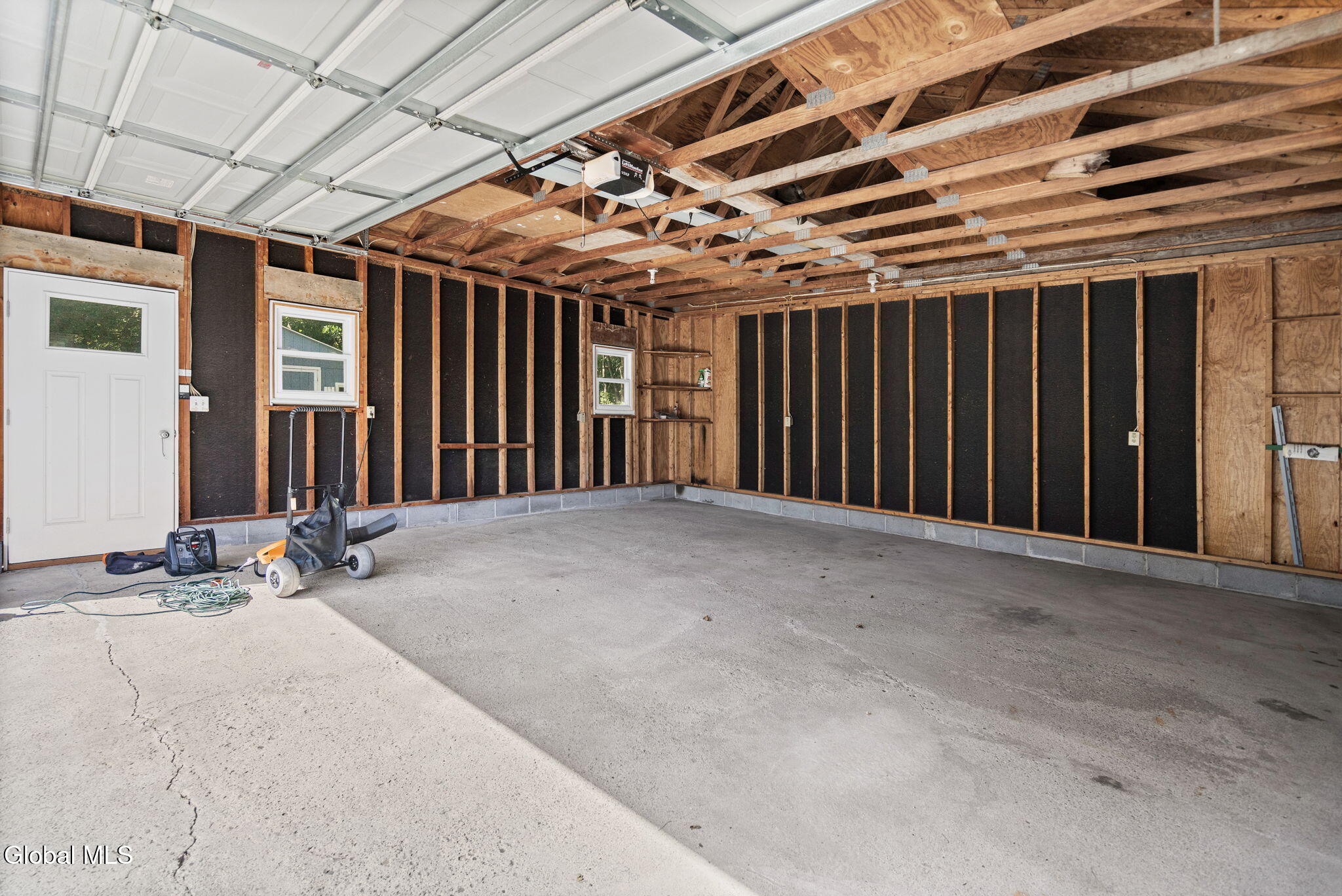 2113 Robinwood Avenue Rotterdam NY 12306