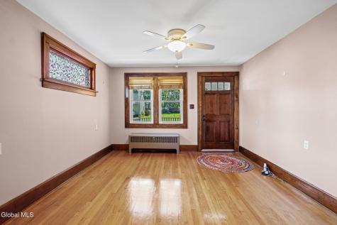 2113 Robinwood Avenue Rotterdam NY 12306