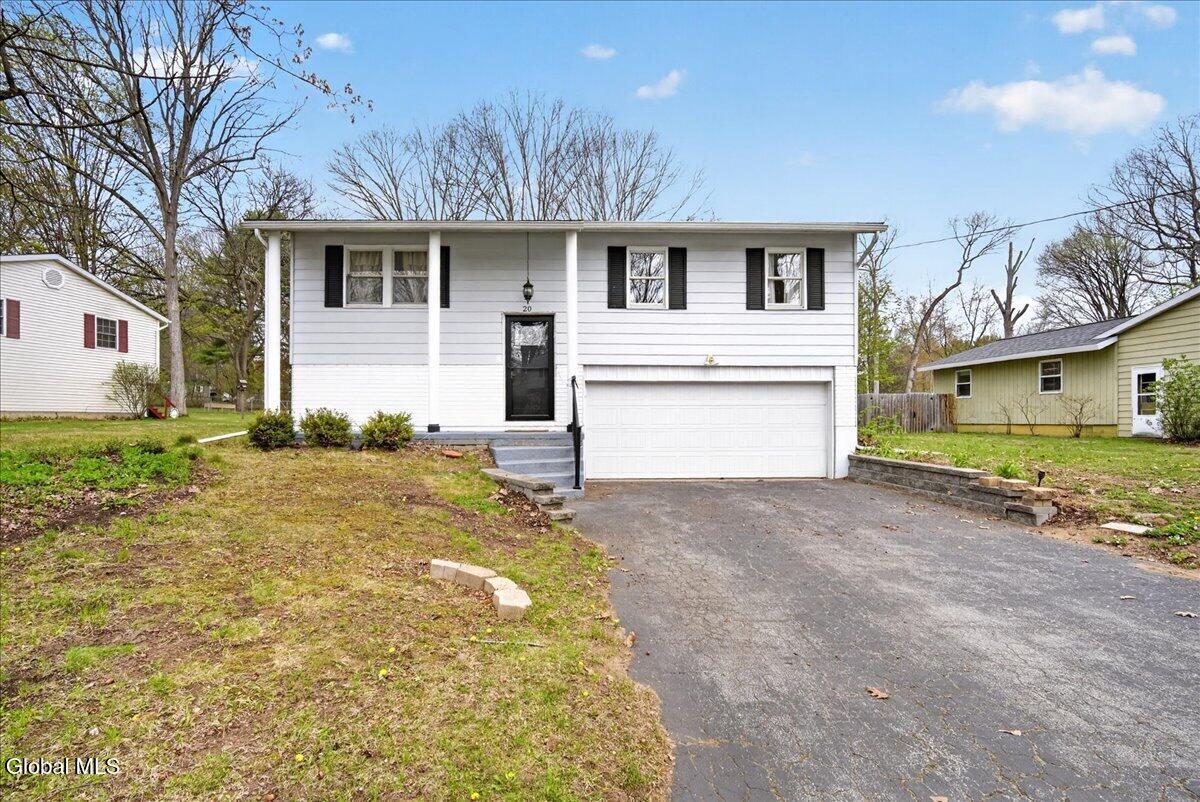 20 Wampum Drive Saratoga Springs NY 12866