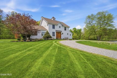 13 Saratoga Farm Road Malta NY 12020