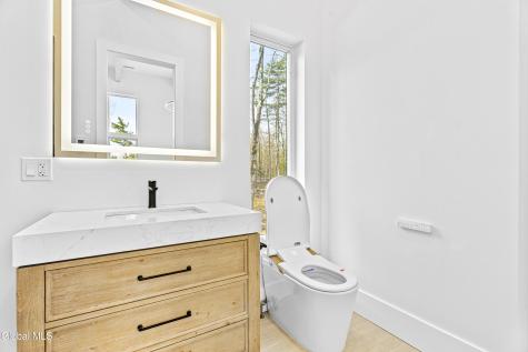 18 S Eagle S Ridge Diamond Point NY 12824