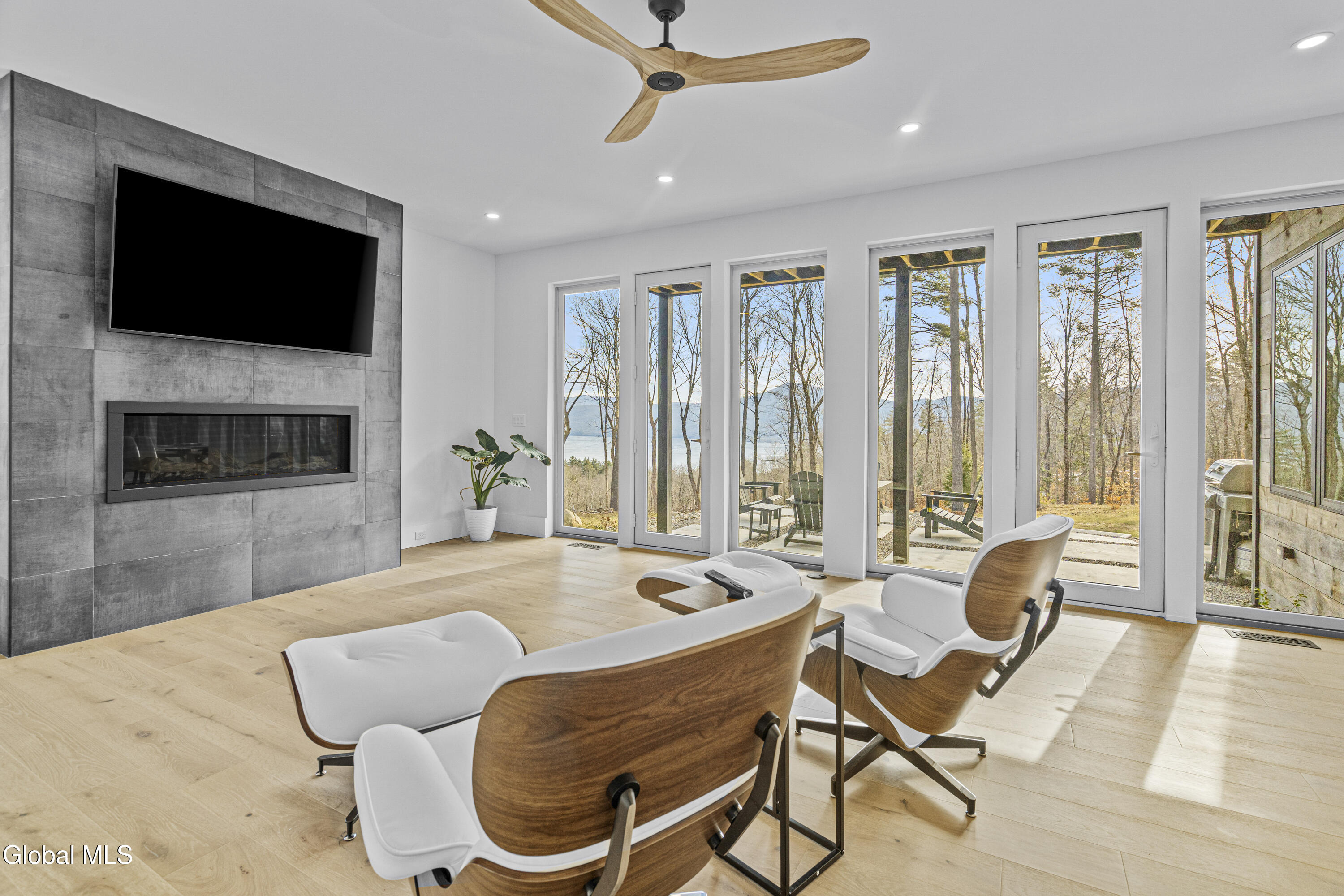 18 S Eagle S Ridge Diamond Point NY 12824