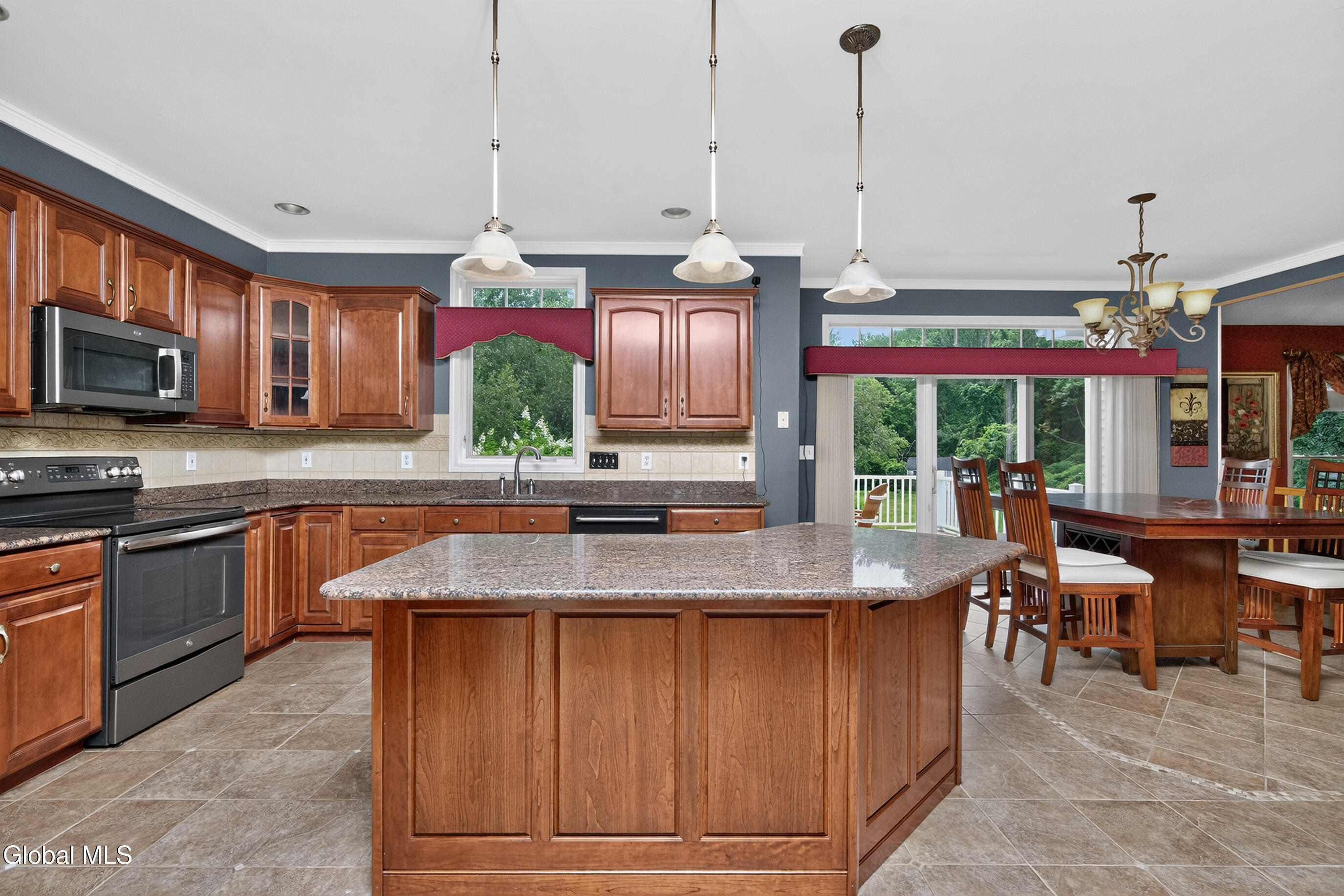 106 Elizabethfield Way Altamont NY 12009