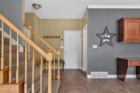 106 Elizabethfield Way Altamont NY 12009