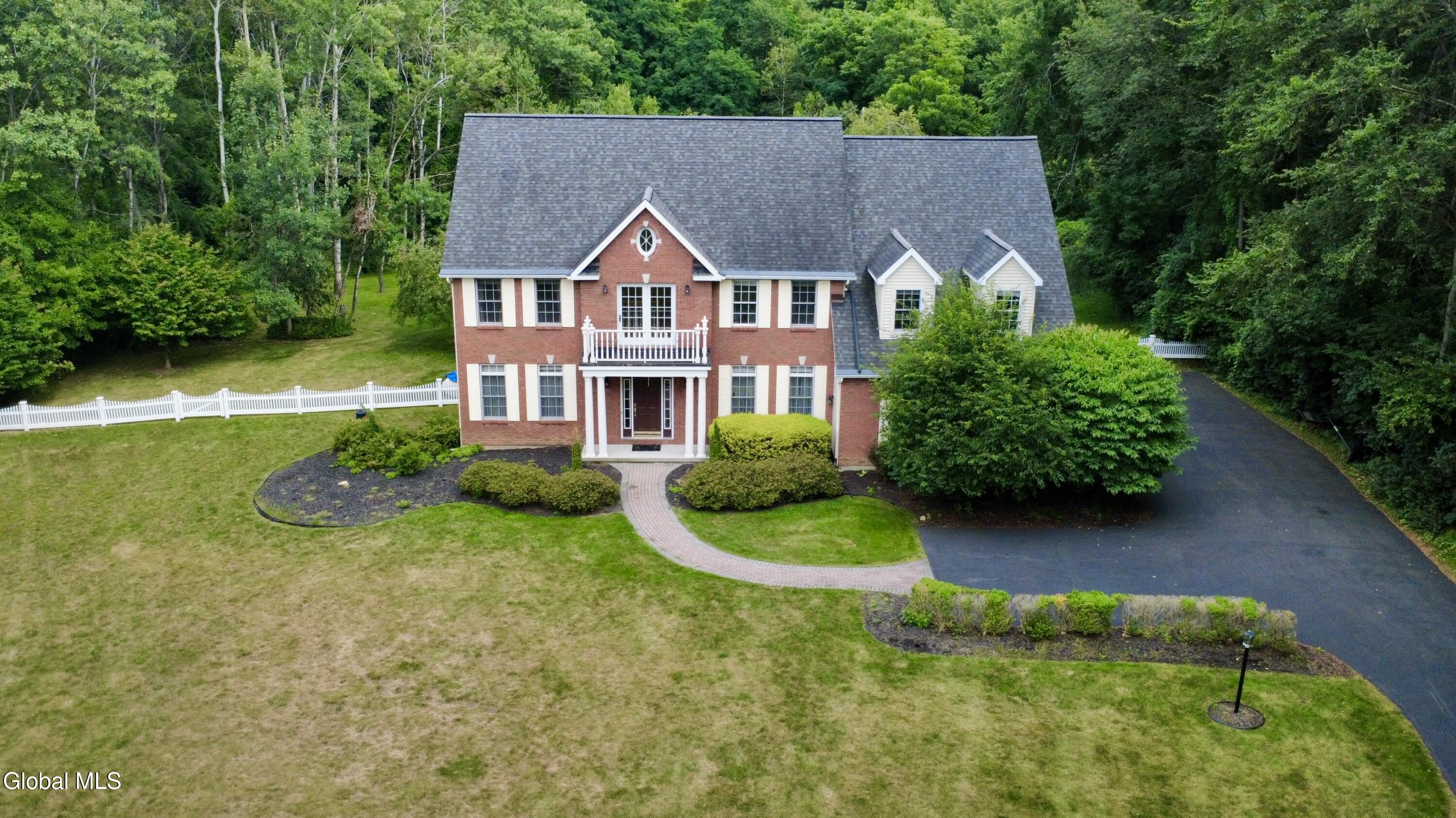 106 Elizabethfield Way Altamont NY 12009