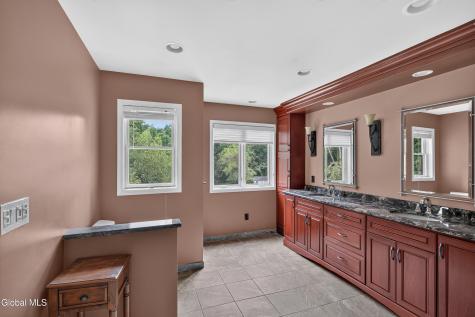 106 Elizabethfield Way Altamont NY 12009