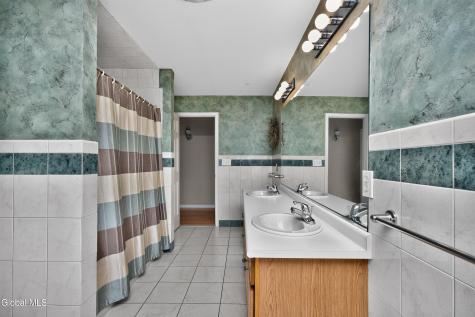 106 Elizabethfield Way Altamont NY 12009