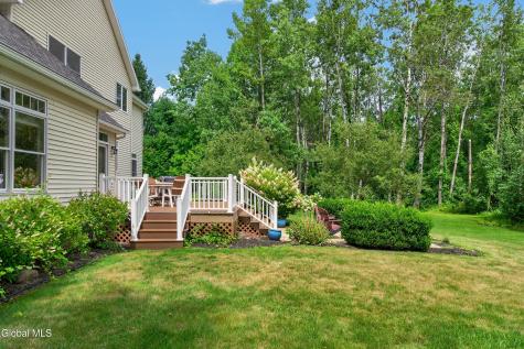106 Elizabethfield Way Altamont NY 12009