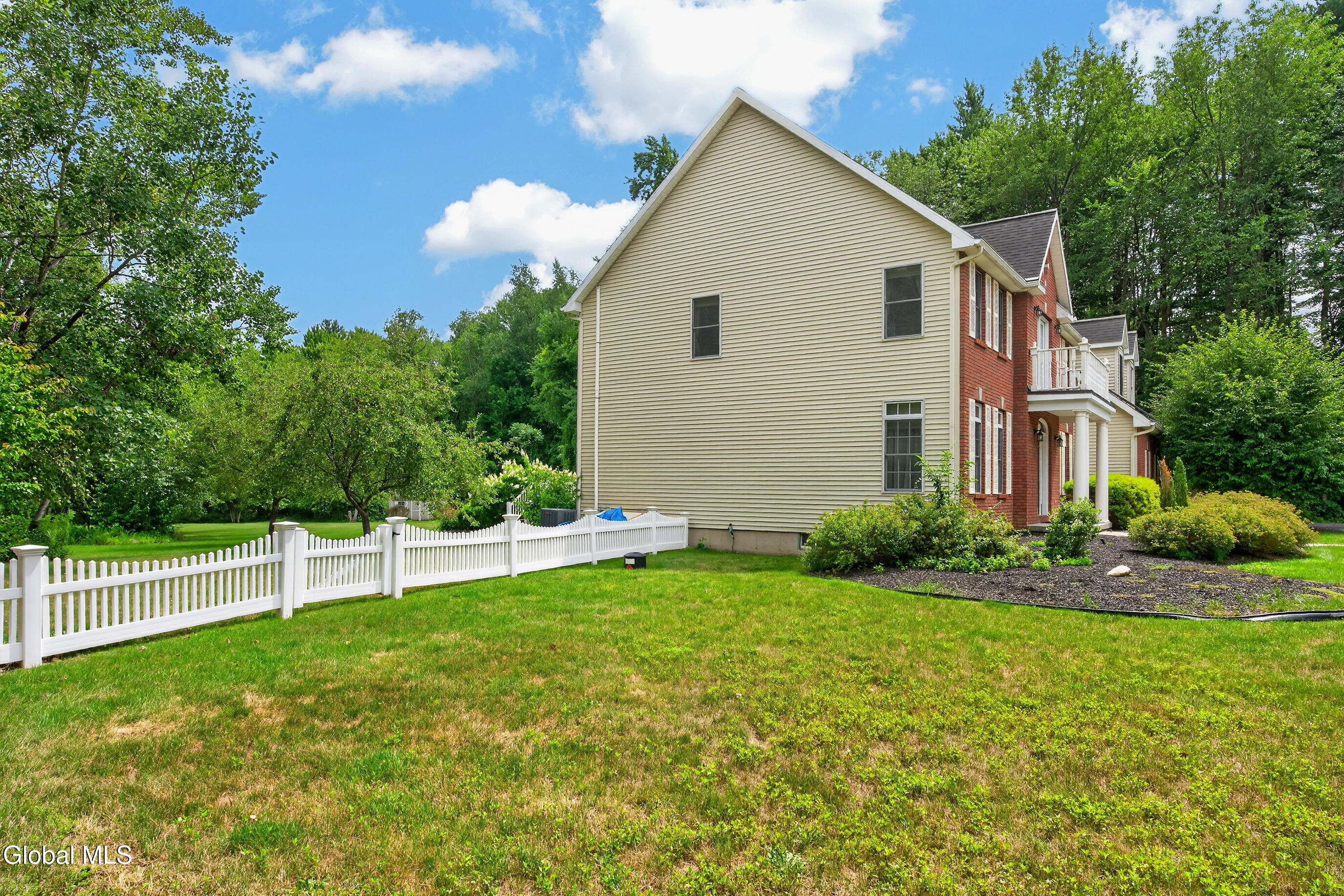 106 Elizabethfield Way Altamont NY 12009