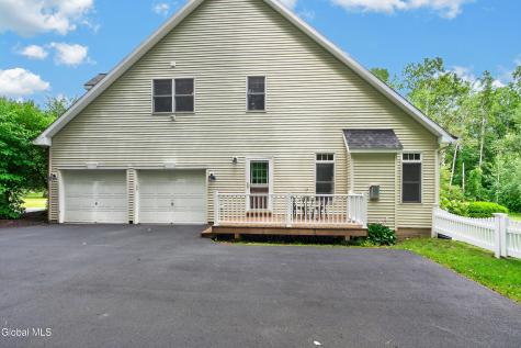 106 Elizabethfield Way Altamont NY 12009