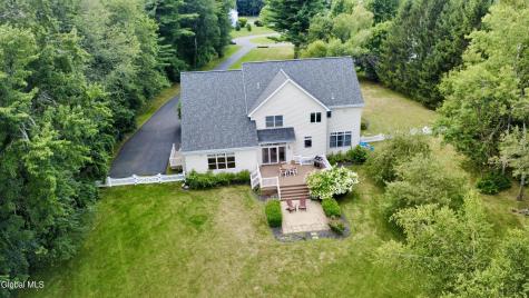 106 Elizabethfield Way Altamont NY 12009